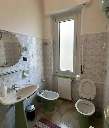 Mami A 2 Passi Dal Mare Γένοβα